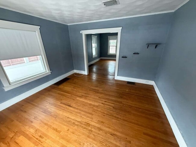 Building Photo - 38 Curtiss Ave