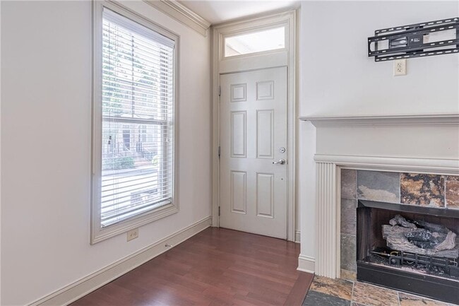 Building Photo - 1192 Lavista Cir NE