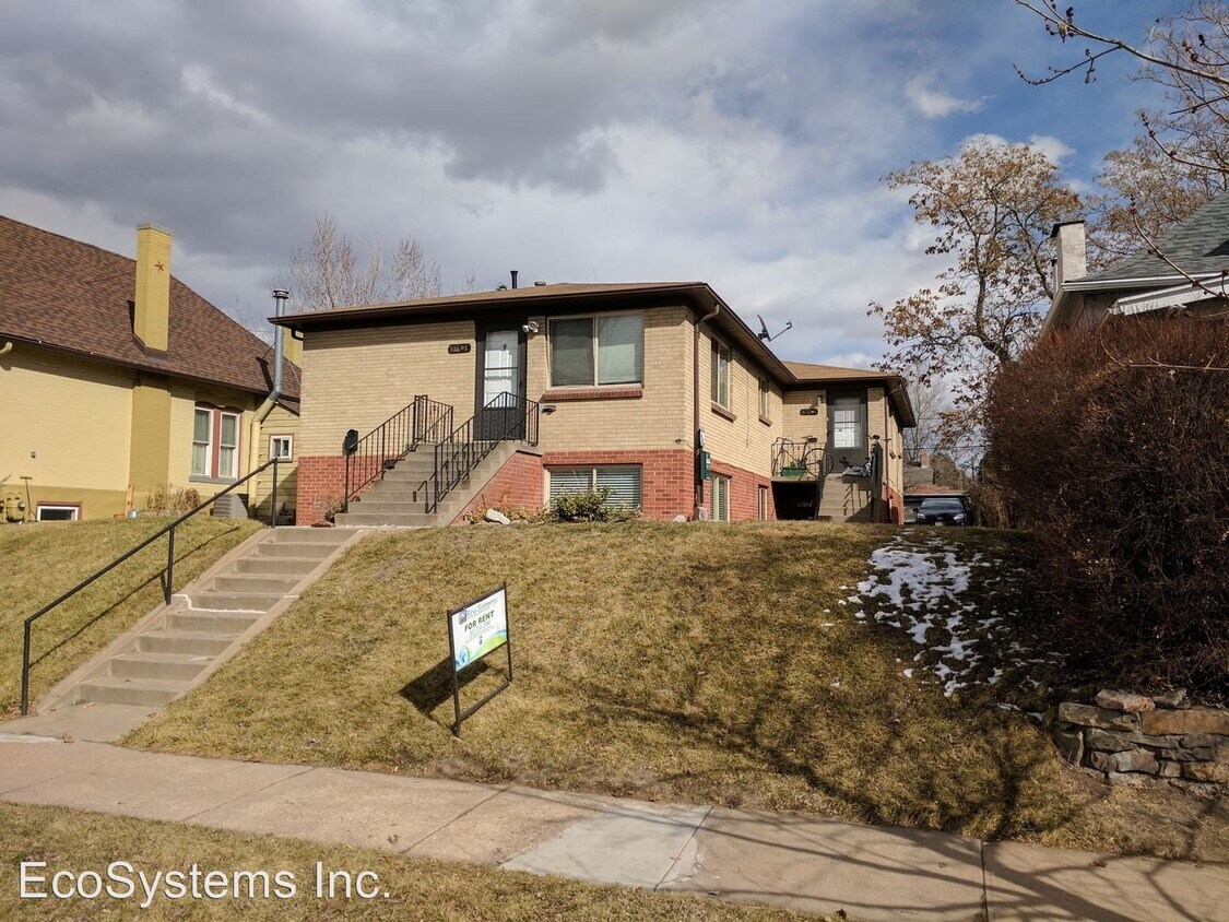 Primary Photo - 816-820 S Sherman St