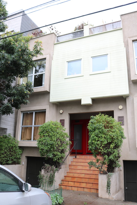 Primary Photo - 2282 Bryant St