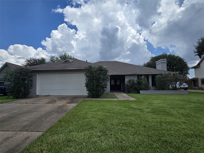 Foto del edificio - 610 Woodlake Cir