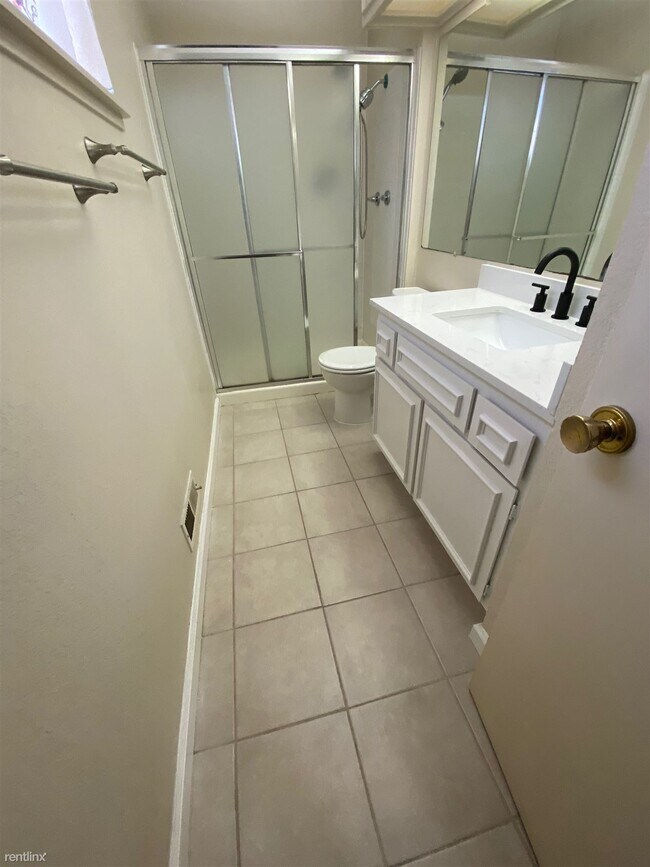 Foto del edificio - 4 br, 2 bath House - 631 Stemel Court