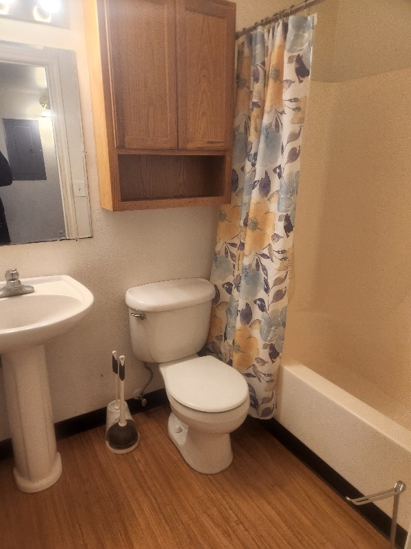 Foto del edificio - 3474 N Brocton Ave