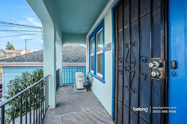 Foto del edificio - 831 E 17th St