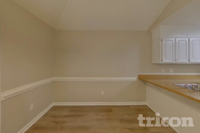 Foto del edificio - 89 Smokewood Dr