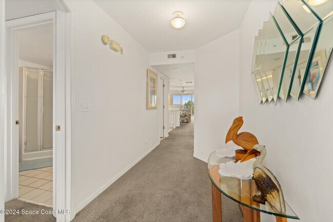 Foto del edificio - 8700 Ridgewood Ave