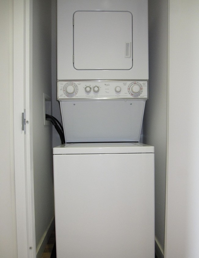 Building Photo - Flex 2 in Doorman Building, No Fee