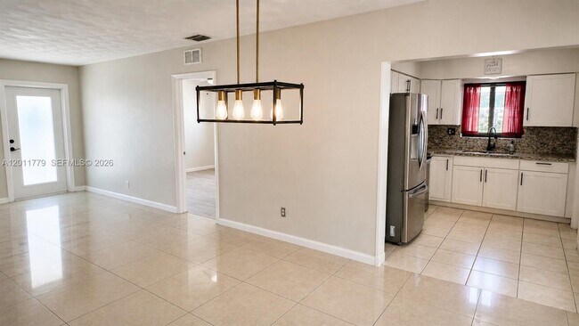 Foto del edificio - 6701 Pershing St