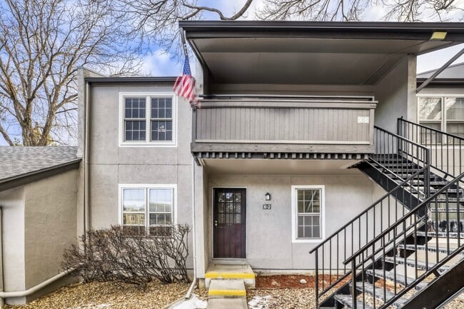 Photo - 2301 E Fremont Ave Townhome