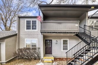 Building Photo - 2301 E Fremont Ave