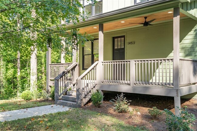 Foto del edificio - 1453 Bridges Ave SW