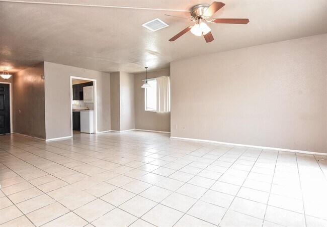 Foto del edificio - 8405 Wilcrest Dr