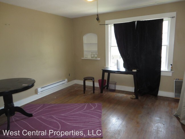 Building Photo - 723 Thieme Dr