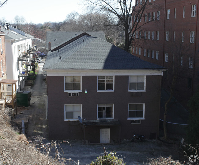 Building Photo - 1020 Piedmont Ave NE