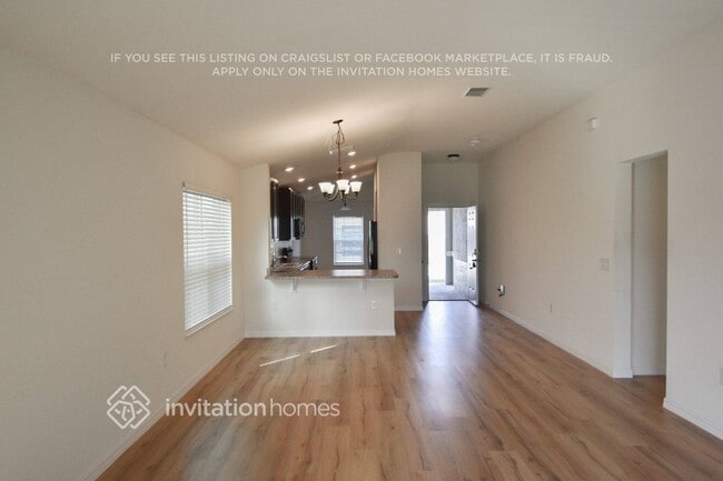 Building Photo - 5450 NW Pine Trail Cir