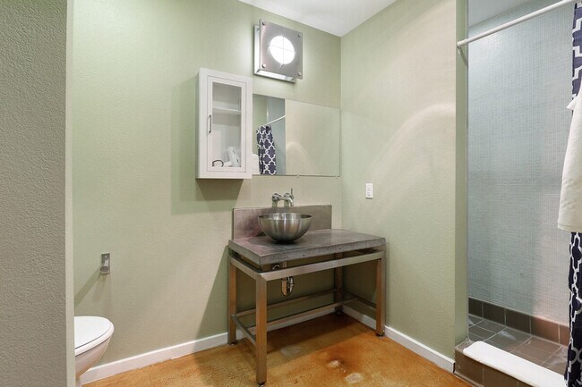 Foto del edificio - 1041 Constance St