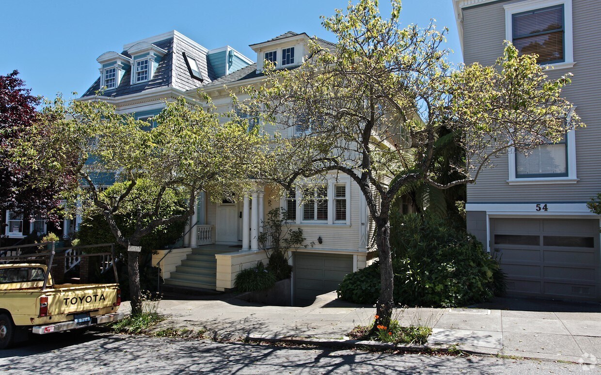 Building Photo - 48 Woodland Ave