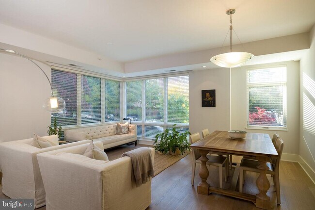 Foto del edificio - 2225 California St NW