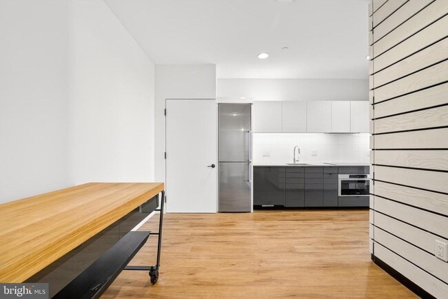 Foto del edificio - 57 N St NW