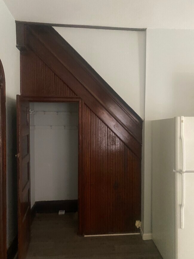 Foto del edificio - 5104 Wayne Ave