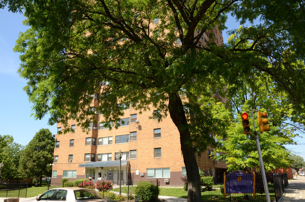 Building Photo - Harrison Plaza