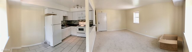 Building Photo - 2 br, 1.5 bath  - 706 Country Ln # B