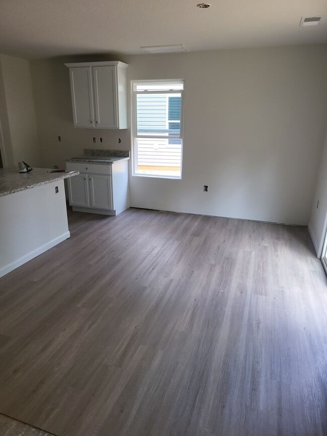 Building Photo - Beautiful Home in Great Location!