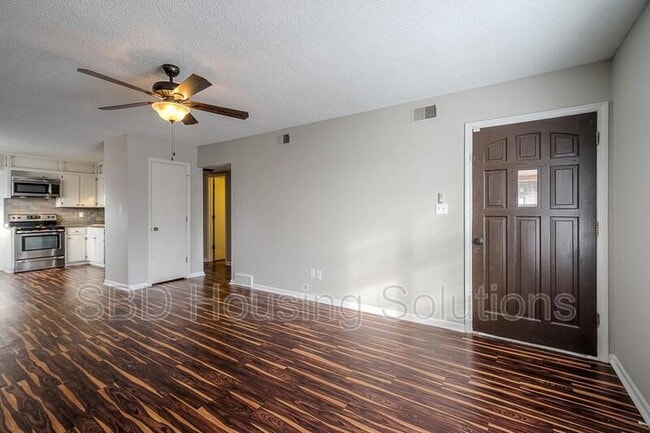 Foto del edificio - 16423 E 29th St