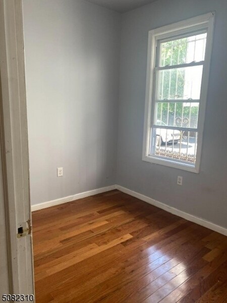 Building Photo - 131 Ridgewood Ave