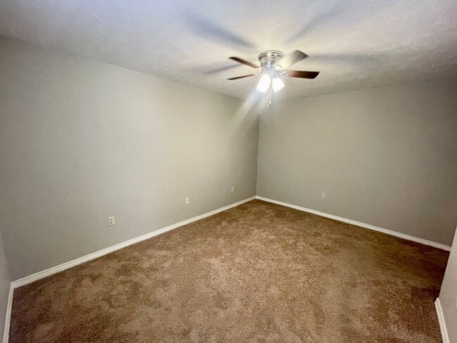 Photo - 581 Dexter Dr Apartment