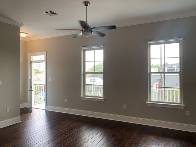 Foto del edificio - 2512 Valence St