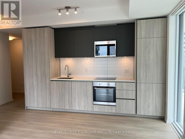 Photo du bâtiment - 8 Widmer St