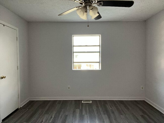 Photo - 1215 Shalom Dr Townhome