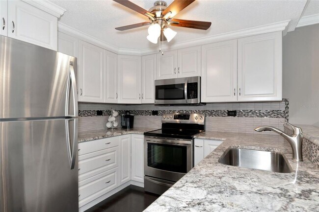 Foto del edificio - 2760 Coconut Bay Ln