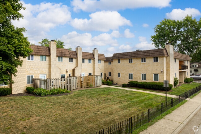 Building Photo - Auburn West Apartments