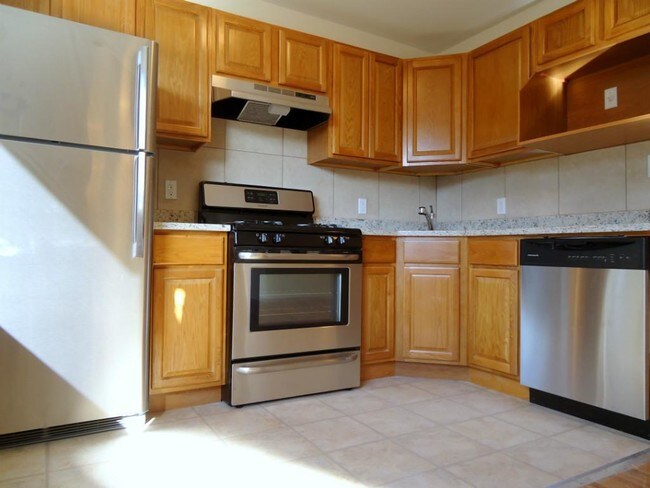 Building Photo - 146 McGuinness Blvd