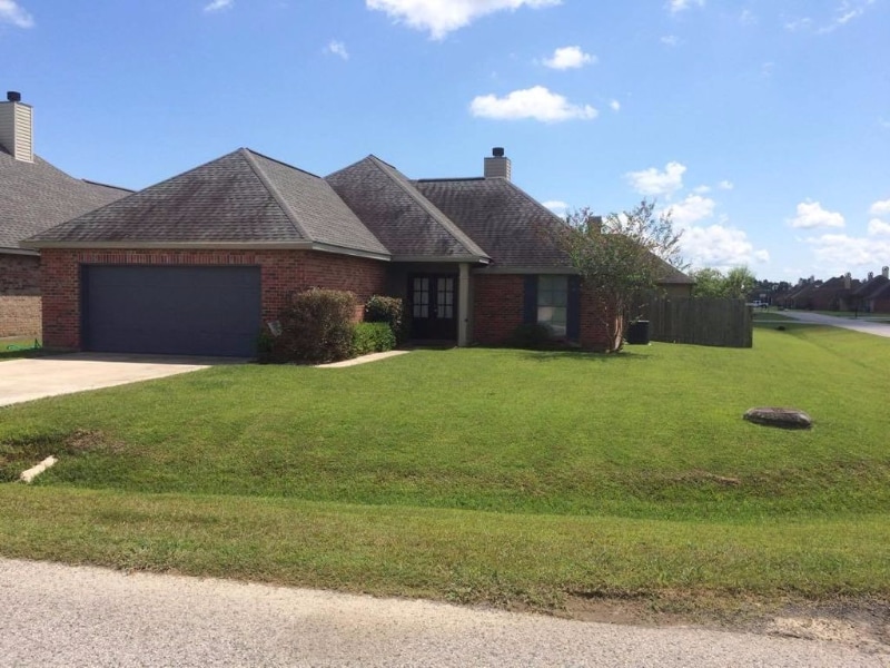 147 Legend Creek Dr, Youngsville, LA 70592 House for Rent in