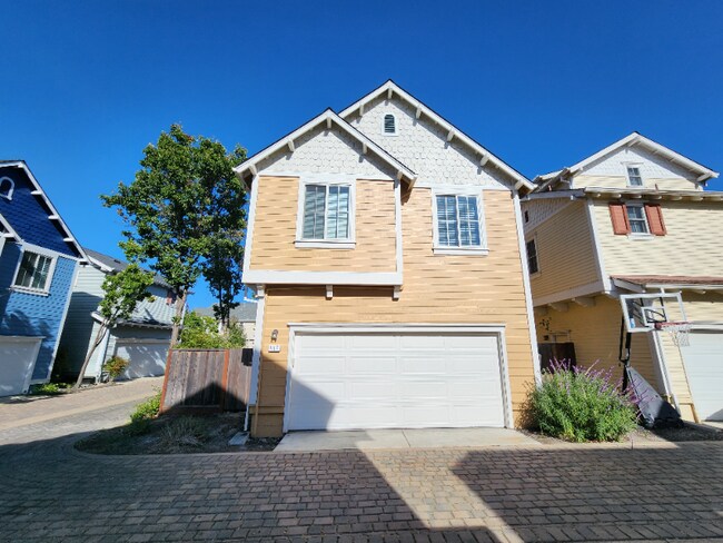 Foto del edificio - 1117 Baywood Ln