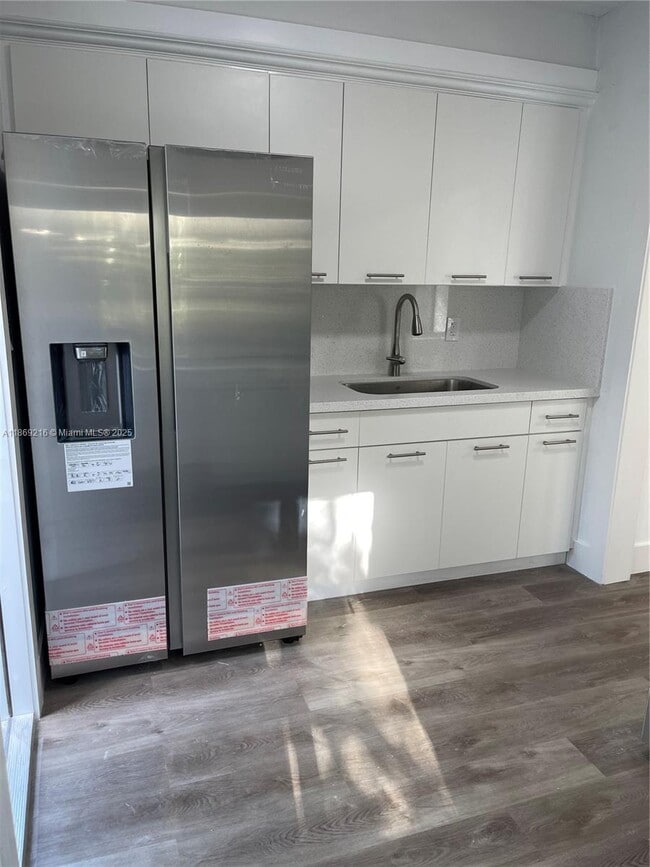 Foto del edificio - 771 NE 137th St