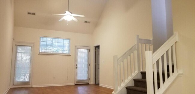 Foto del edificio - 222 Kelsey Blvd