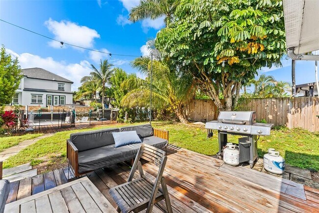 Foto del edificio - 908 SW 12th Ct