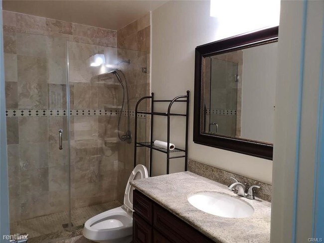 Foto del edificio - 16235 Sierra Ridge Way