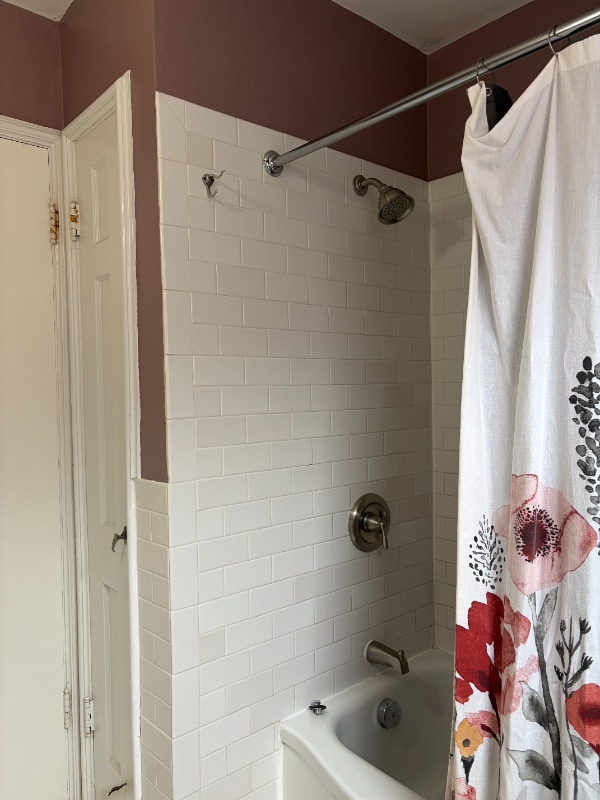 Building Photo - 5665 Pernod Ave