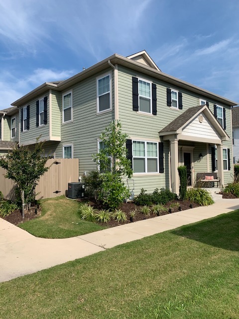 Building Photo - 1652 Halesworth Ln