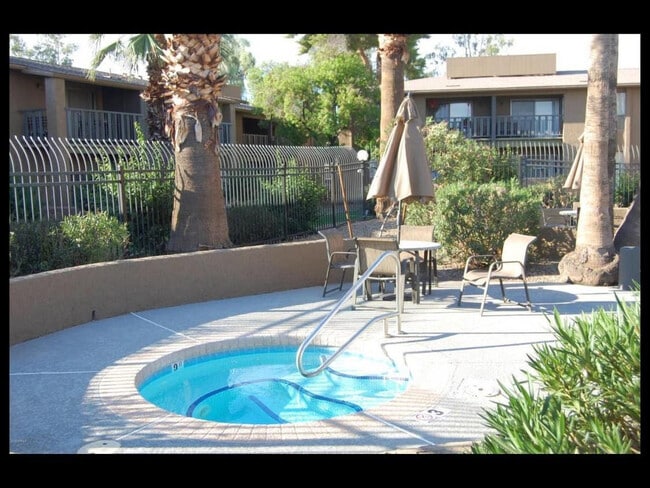 Foto del edificio - 4354 N 82nd St