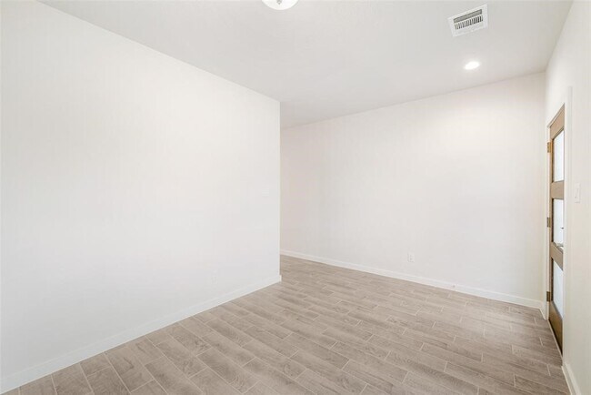 Foto del edificio - 770 Dewberry Rd