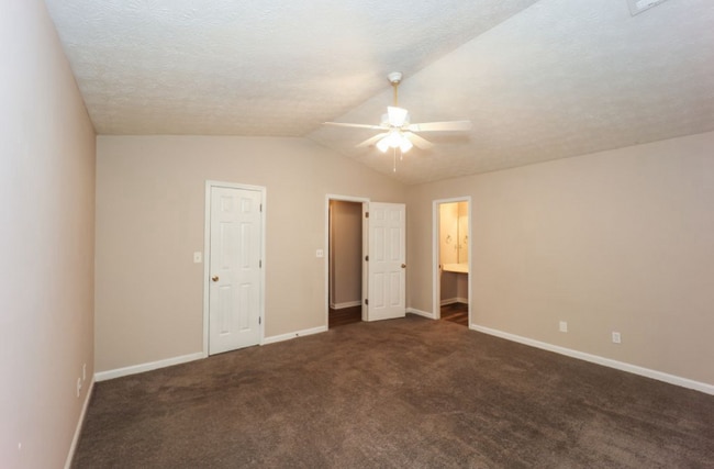 Building Photo - 6614 Rebecca Lou Ln