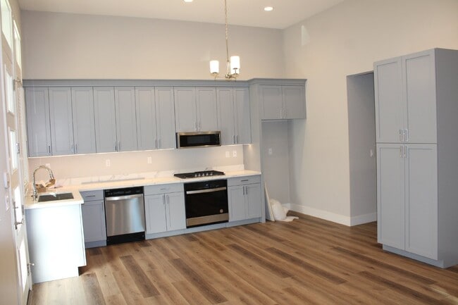 Foto del edificio - Gorgeous 3 Bedroom, 2 Bath Home in Rural D...