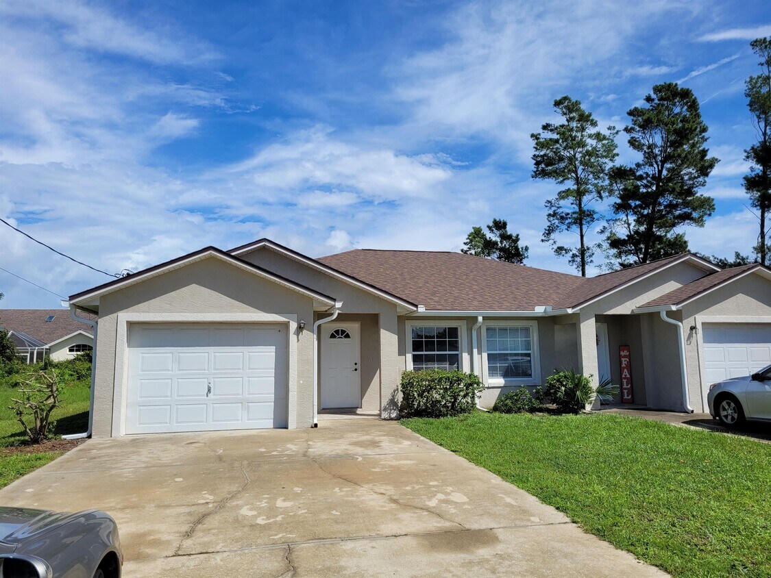 5 Wood Arbor Ln, Palm Coast, FL 32164 Townhome Rentals in Palm Coast