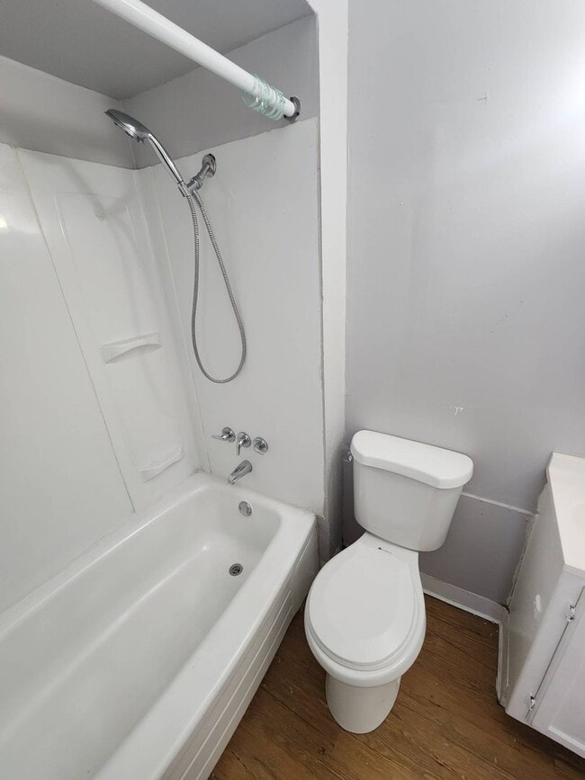 Building Photo - 11702 Honeydale Ave